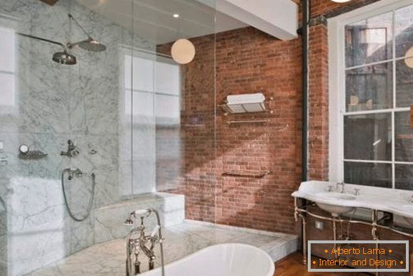 Brick wall in the interior of the bathroom - with what to combine