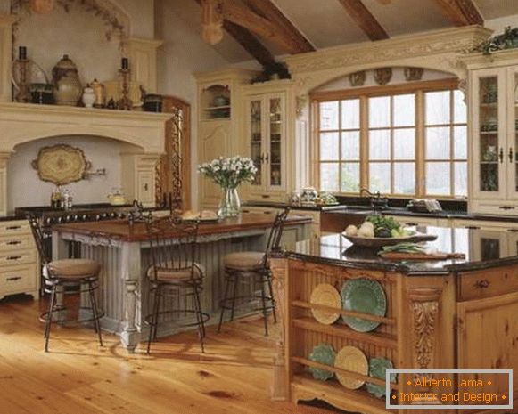 Classic style of the Old World in the interior of the kitchen