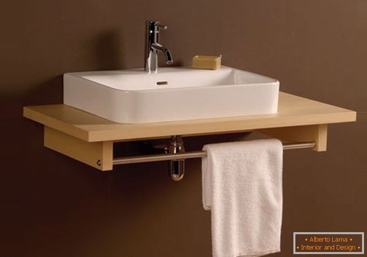 Dressing table Aeri in the design of a small bathroom