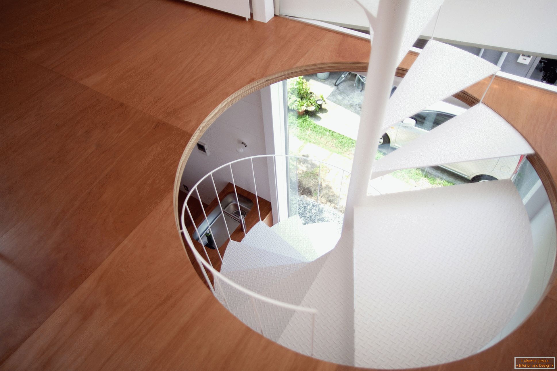Spiral staircase in a compact house