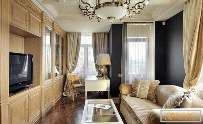 Guest room in Empire style. The designer was able to make an exclusive, luxurious living room out of a simple room of small dimensions.