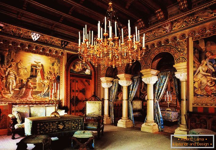 A bulky chandelier with candles moves from the guests of the hall to the last century. Royal mansions with columns and art paintings give the room even more pomposity.