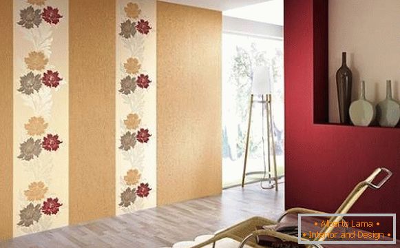 Vertical decorative border for wallpaper