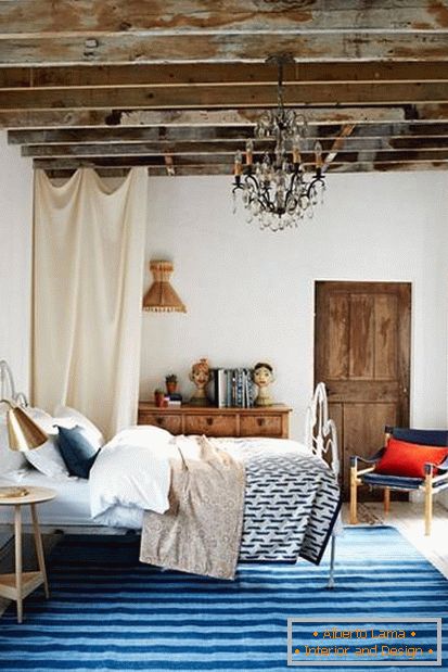 Rustic-style bedroom