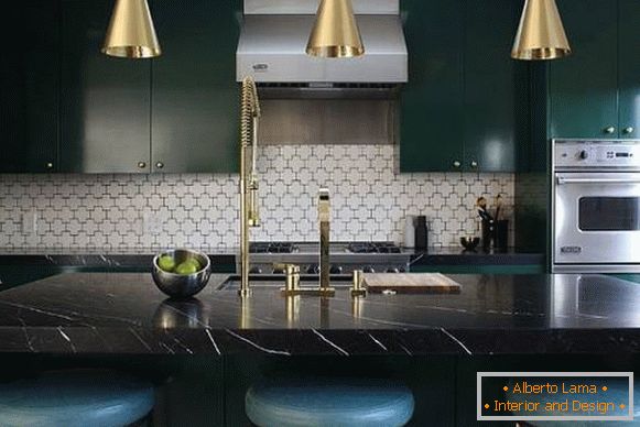 Shades of gold in kitchen design 2015