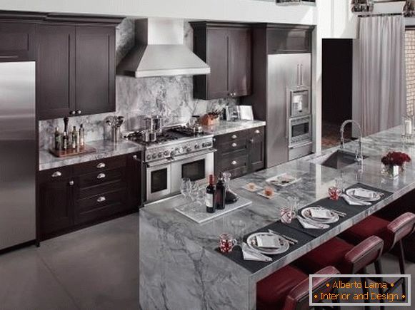 Grey colour кухни с элементами марсала 2015