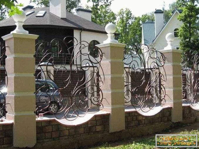 ворота и fences for a private house фото