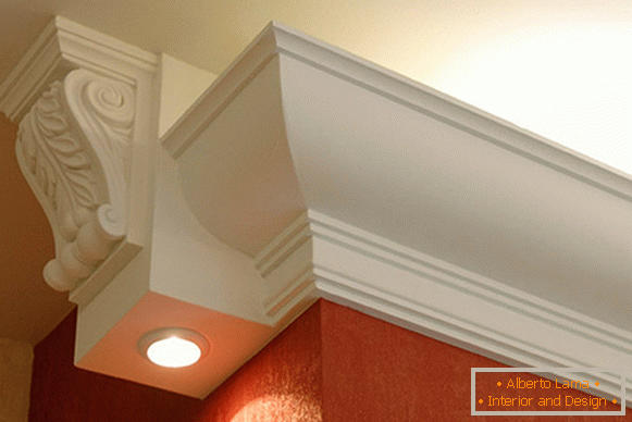 Finish of the ceiling with stucco molding with built-in LED backlight