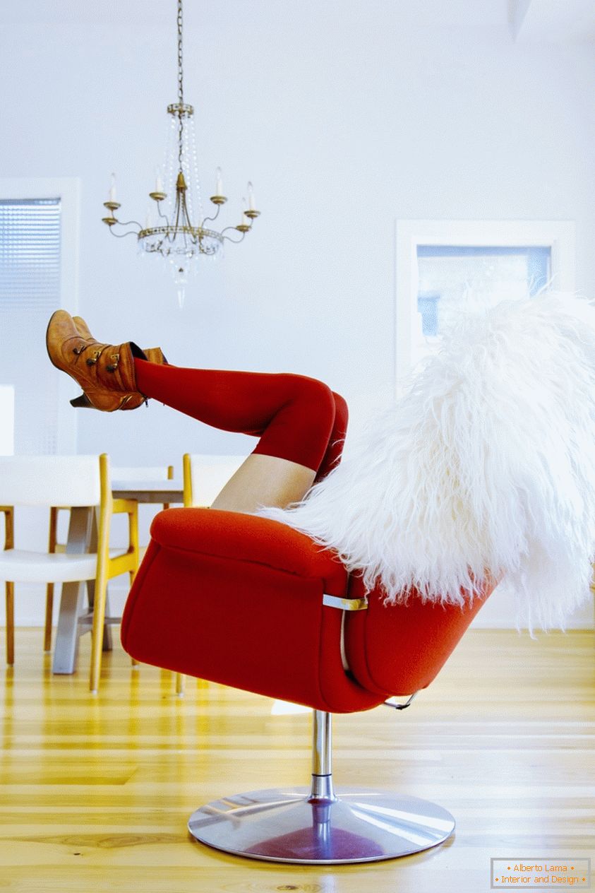 Photo of a girl in red gaiters