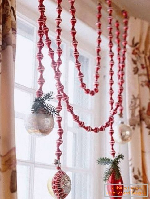 decoration-window-garland