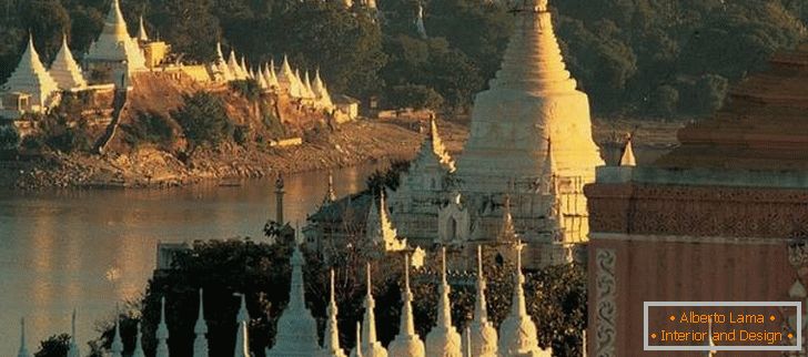 Honeymoon in Myanmar