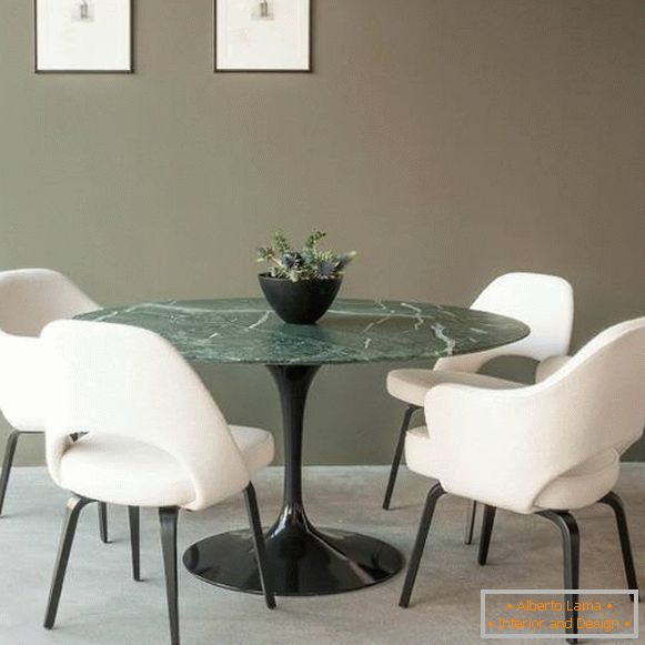 Dining table Saarinen Tulip
