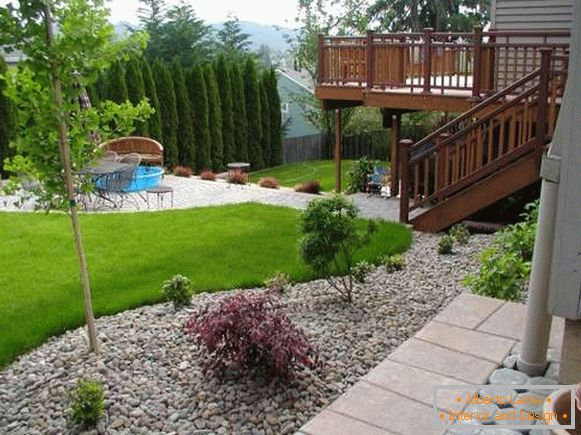 The landscape of the yard with their own hands - a beautiful layout of the plot