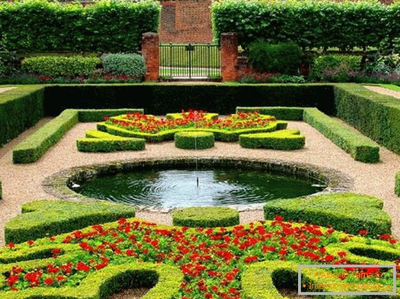 Landscaping of the courtyard of a private house, photo 24