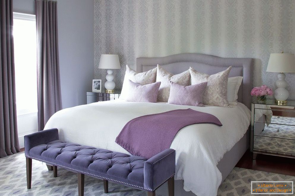 Lavender color in the bedroom