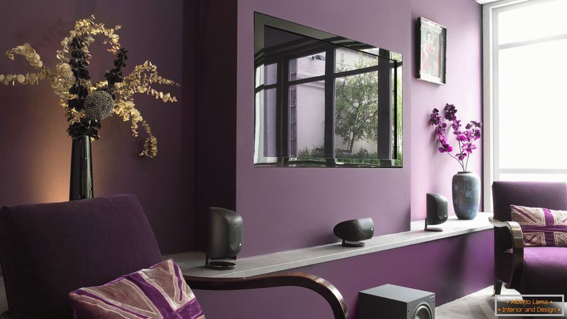 Purple furniture in the tone of the interior