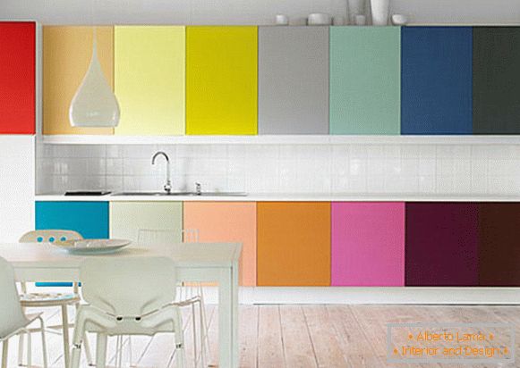 Iridescent cabinets in a minimalist interior