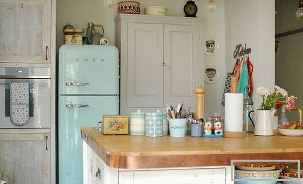 vintage fridge in Provence style