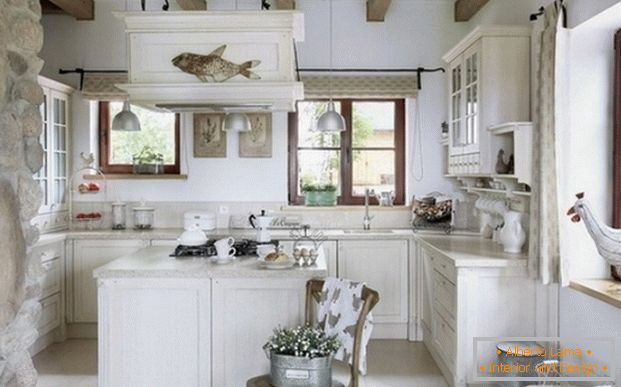 small kitchen in Provence style photo 01