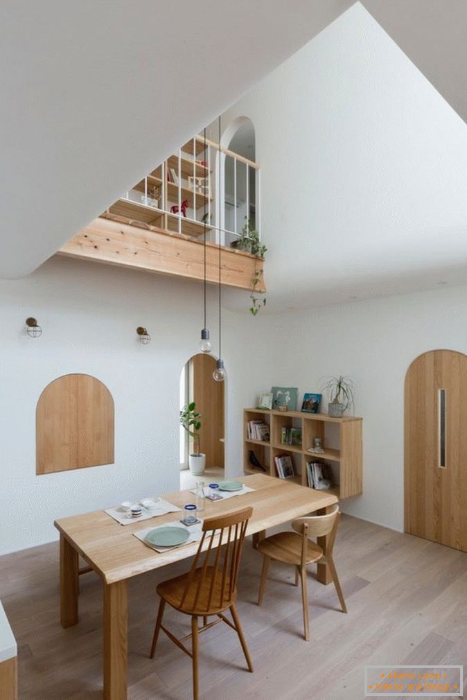 Dining room in a small house with arches