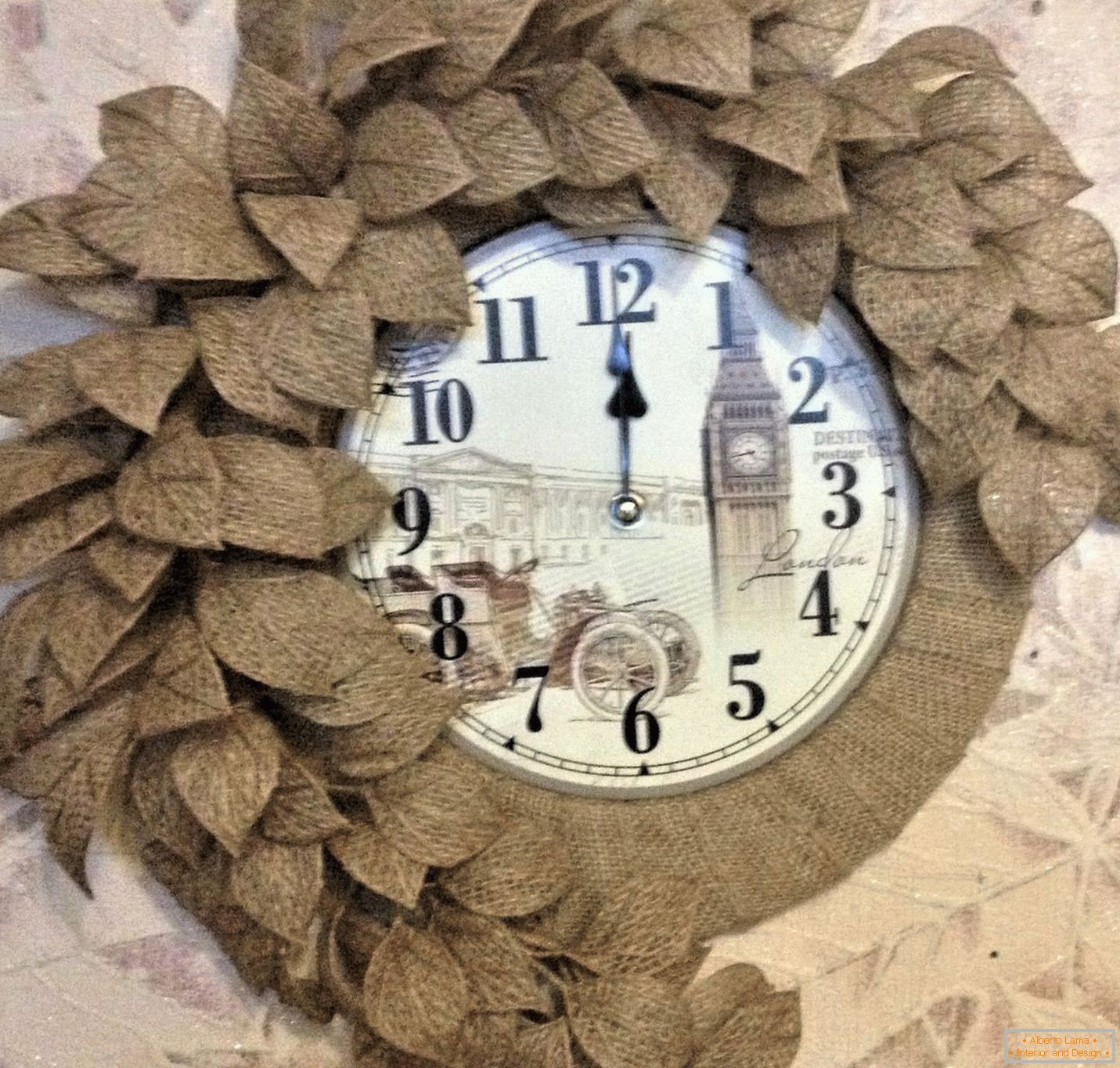 Watches with burlap decoration