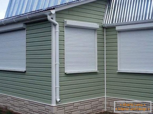 shutters on metal horizontal windows, photo 17