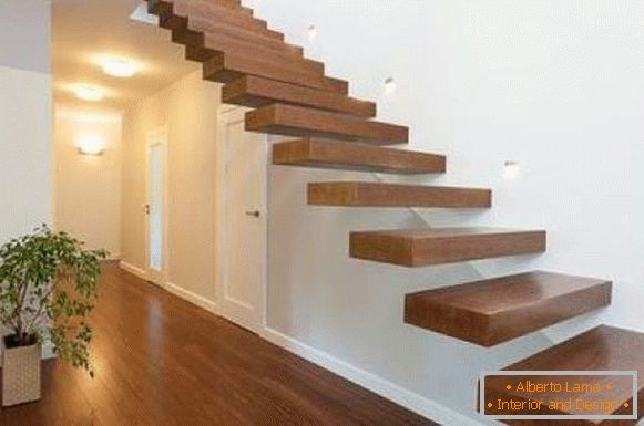 Cantilever деревянные лестницы в частном доме - фото в интерьере