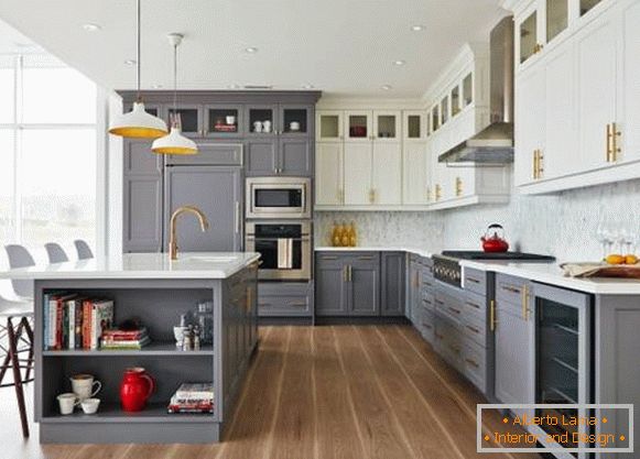 Two-color cabinets in the kitchen - fashionable design 2018