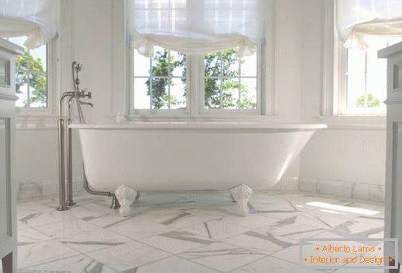 Marble floor tiles in the bathroom