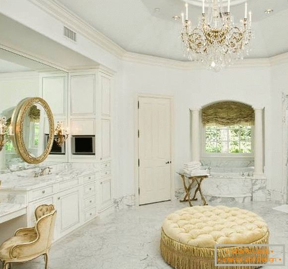 White marble with dark veins in the bathroom