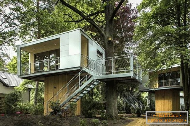 Unusual tree house от Baumraum