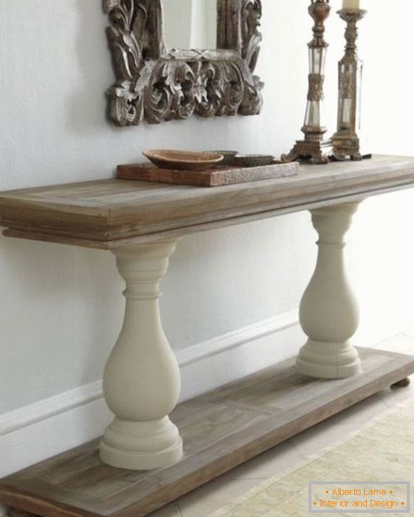 Table in the hall with your own hands from balusters