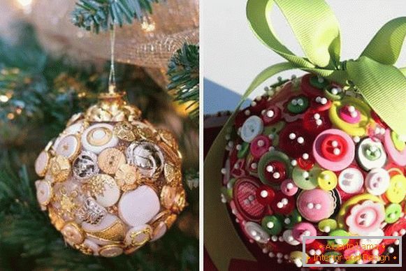 Christmas balls with their own hands with buttons