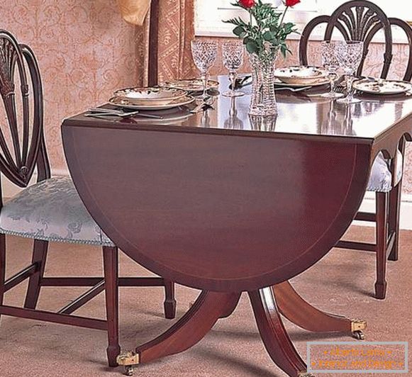 Dining table sliding oval in classic style
