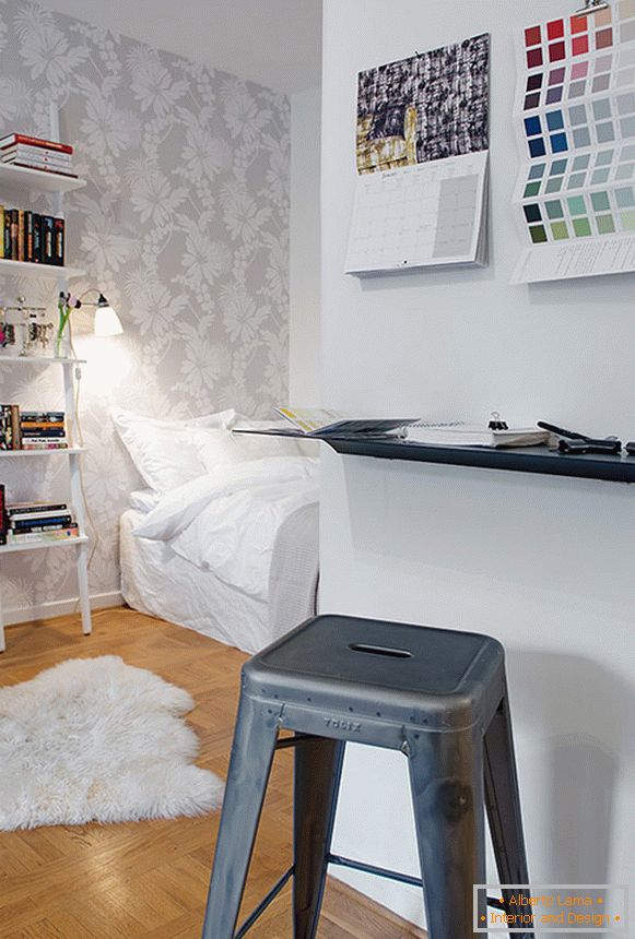 Workplace of a small apartment in Gothenburg