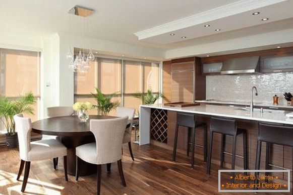 Parquet as a floor in the kitchen - interior photo