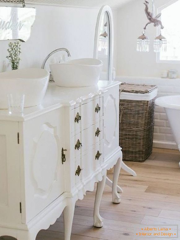 White bathroom furniture Provence