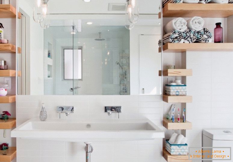 Open shelves in a small bathroom