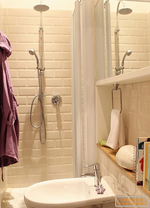 Bathroom of a small studio apartment in Milan