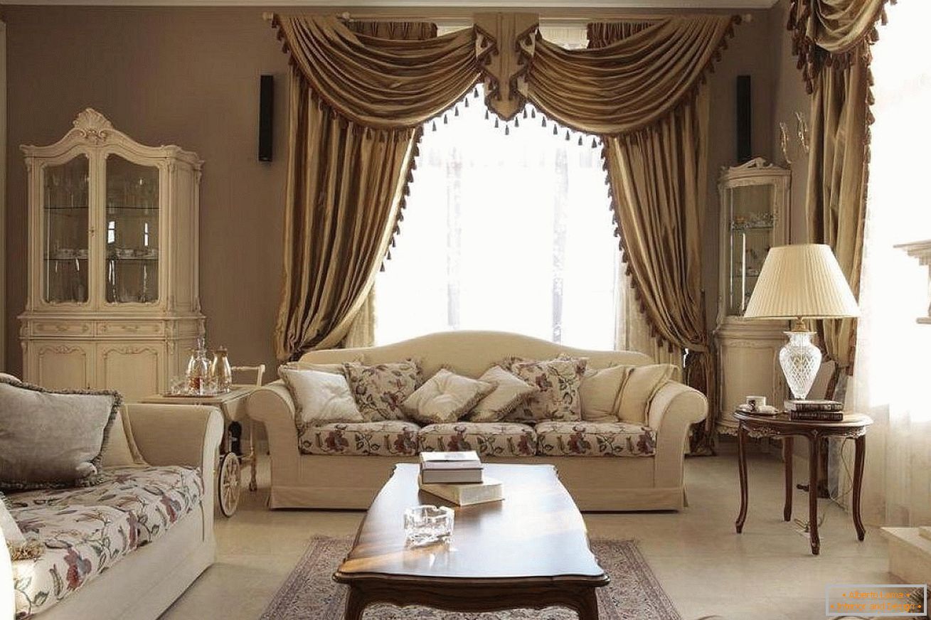 Living room in beige-brown shades