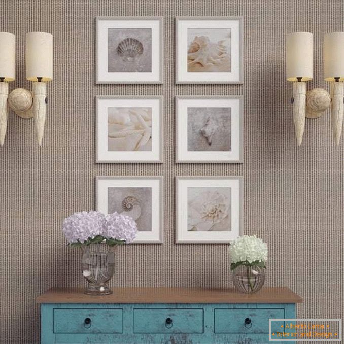 Decor walls with paintings within their own hands