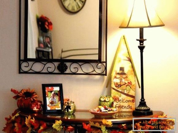 Autumn decor for the hallway