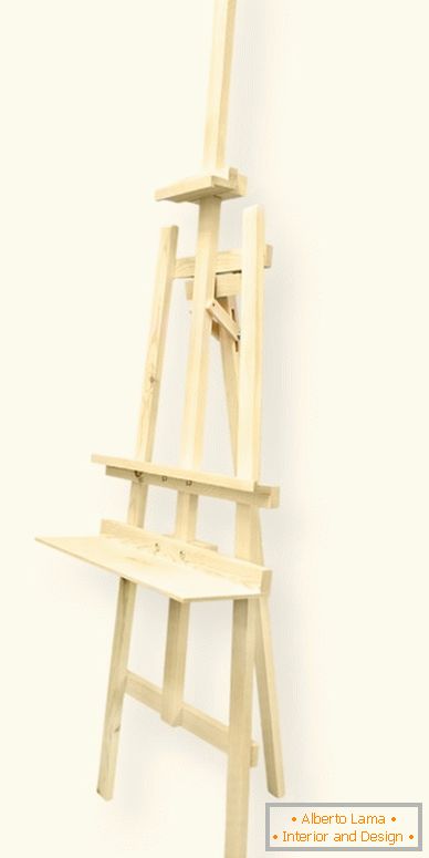 Easel Carl with extra shelf