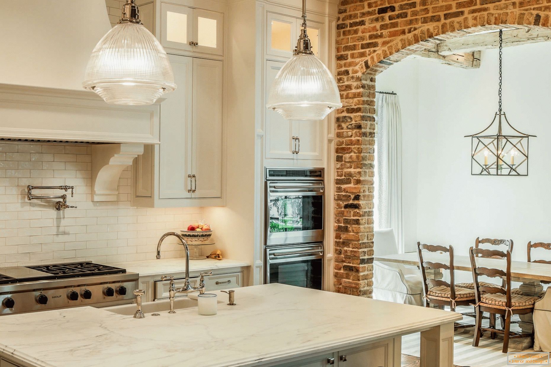 Beautiful stone arch in the kitchen