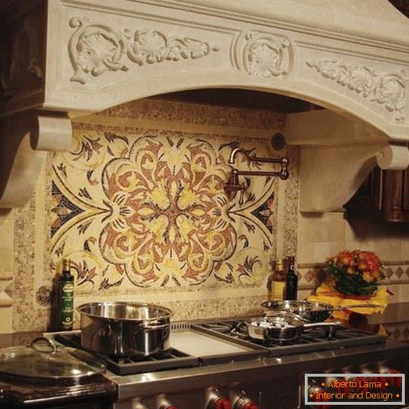 a panel of tiles in the kitchen, photo 15