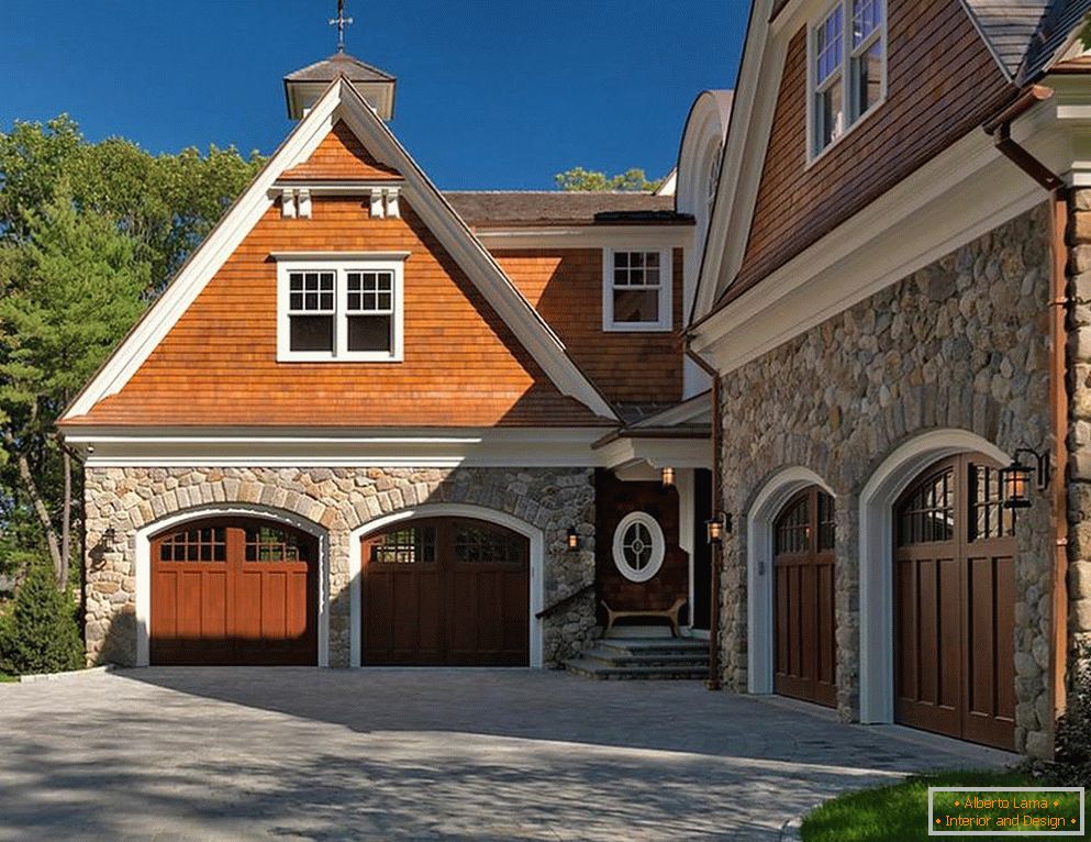 Garages with wooden gates