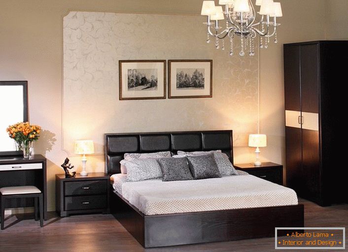 Elegant bedroom suite in wenge color.