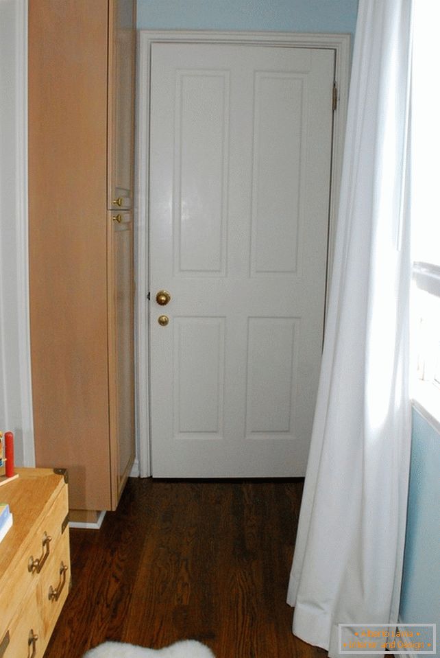 Narrow closet at the front door