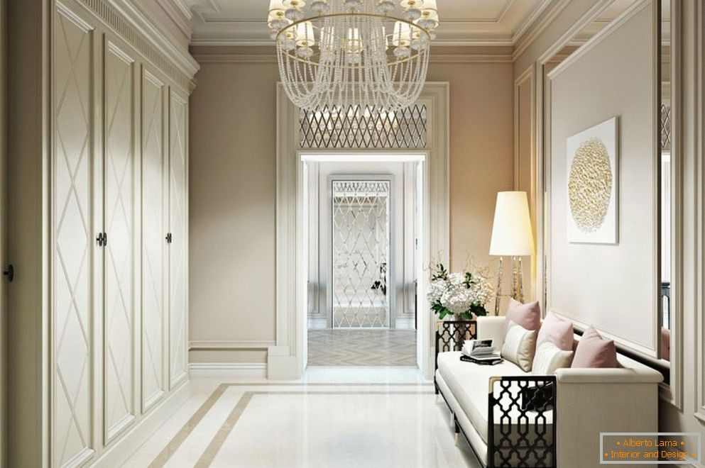 Light floor in the hallway in the classical style