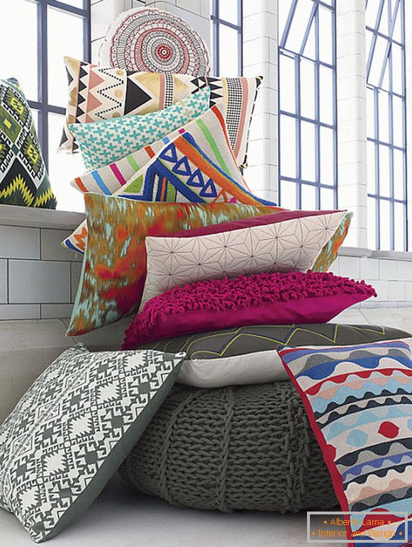 Textile cushions of different materials